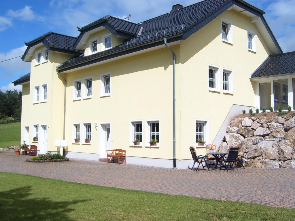 Ferienwohnung Mastiaux Mirbach 외부 사진